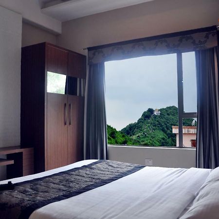 Hotel Sheela Shree Plaza Jhānsi Dış mekan fotoğraf