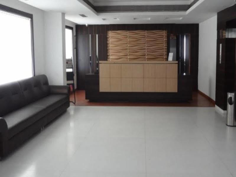 Hotel Sheela Shree Plaza Jhānsi Dış mekan fotoğraf