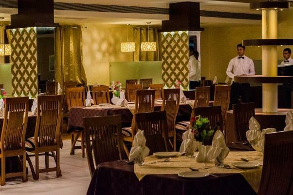 Hotel Sheela Shree Plaza Jhānsi Dış mekan fotoğraf