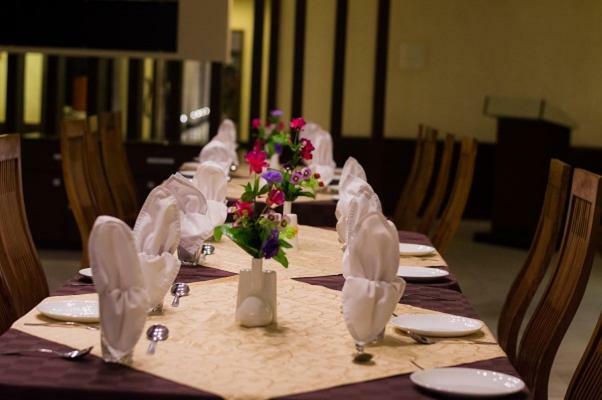 Hotel Sheela Shree Plaza Jhānsi Dış mekan fotoğraf